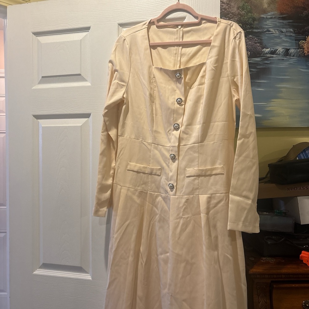 Chic Cream Long Sleeve Dress
